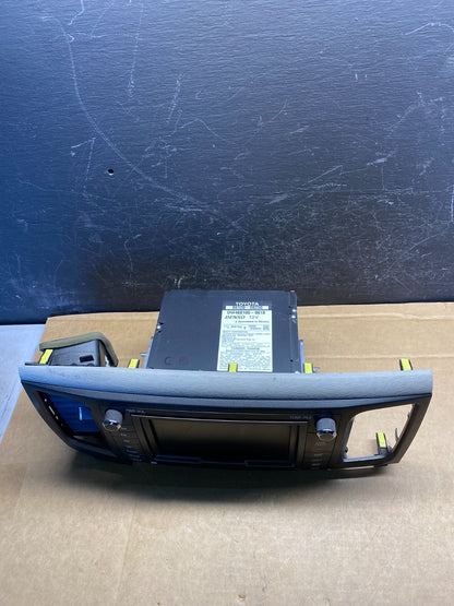2011 to 2014 Toyota Sienna AM FM CD Mp3 Radio Receiver AD7572 DG3