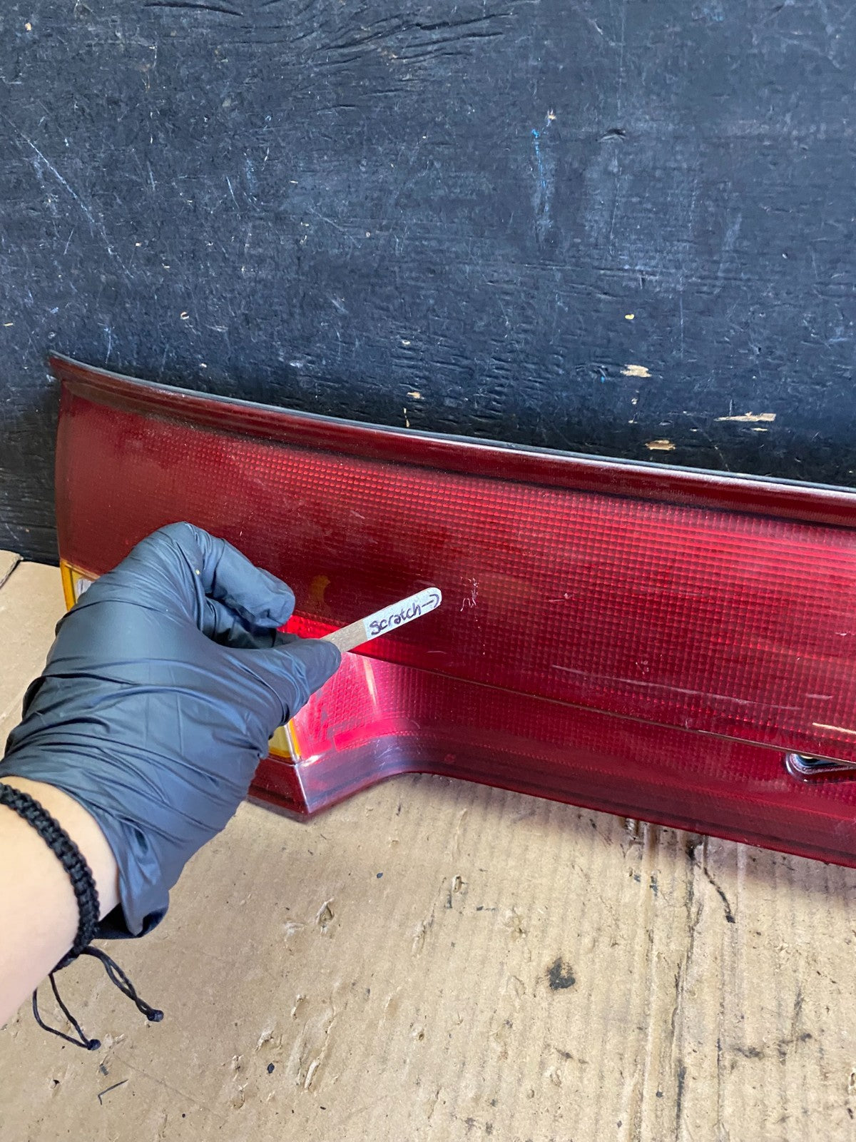 1997-2000 Saturn SC1 SC2 Coupe Center Trunk Finish Tail Light Q0372 DG3