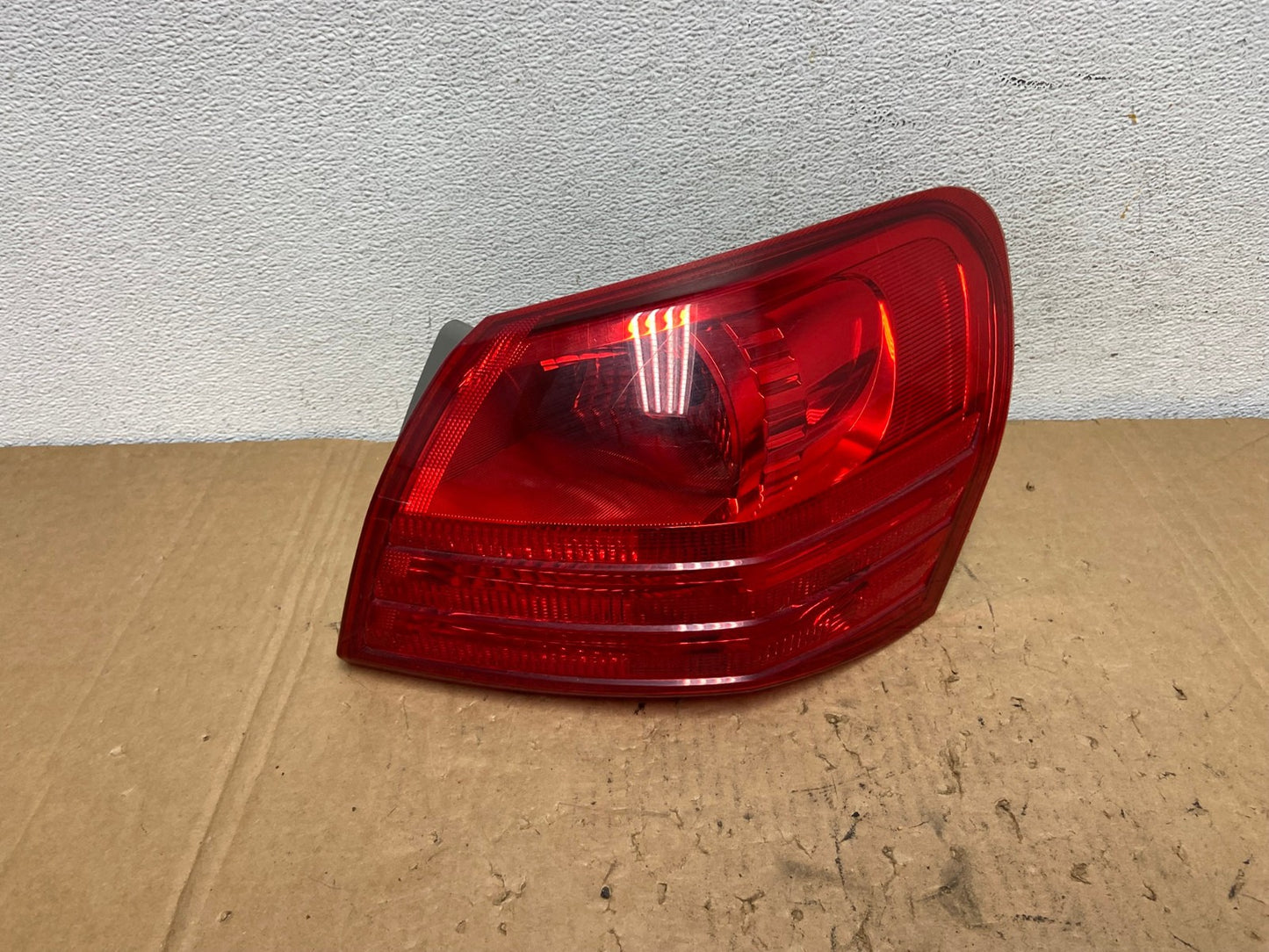 2008 to 2015 Nissan Rogue Right Passenger Rh Side Tail Light AD3309 LK0