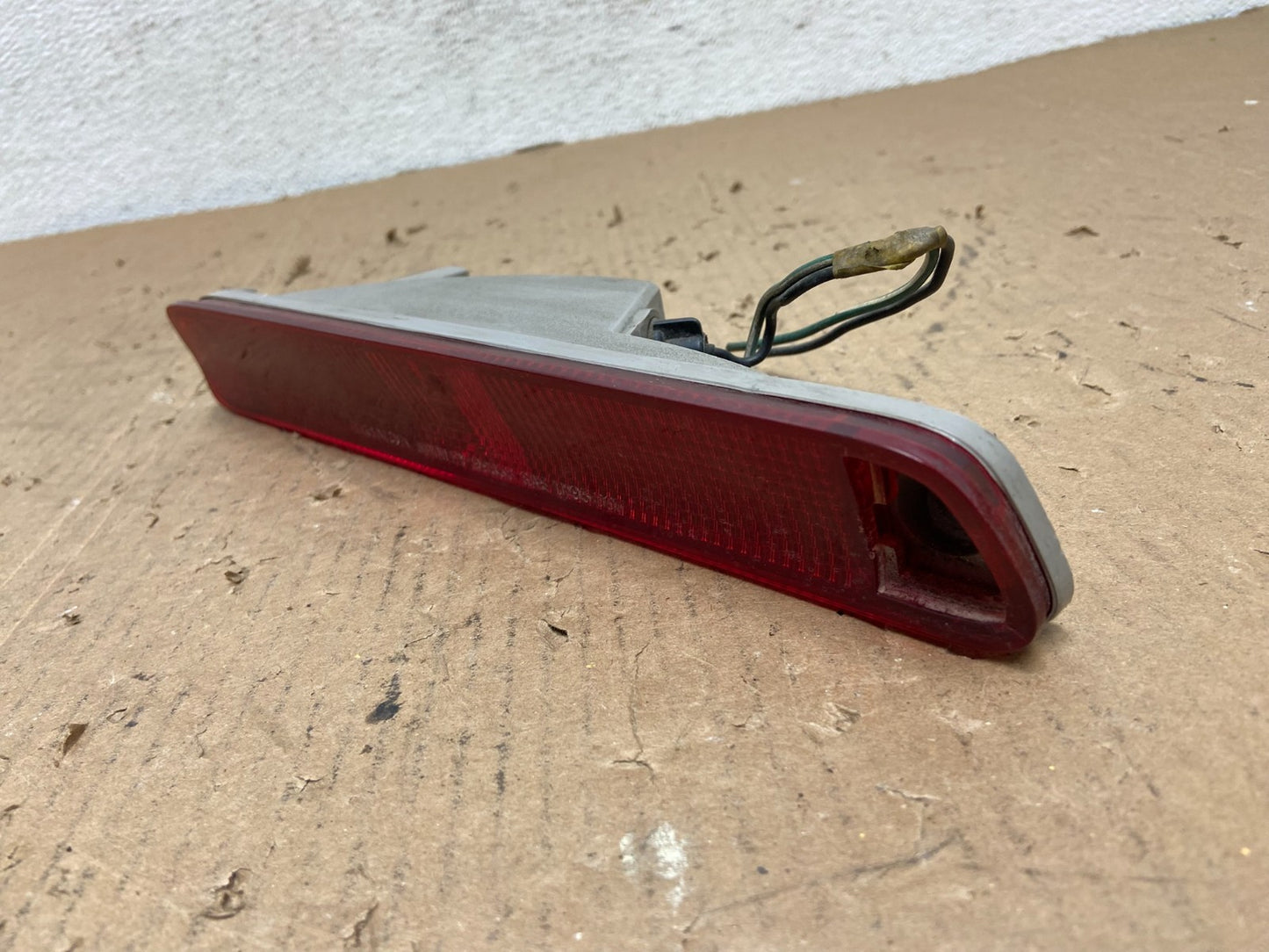 1999 to 2004 Honda Odyssey Rear 3rd Brake Light Lamp ad8161 DG1