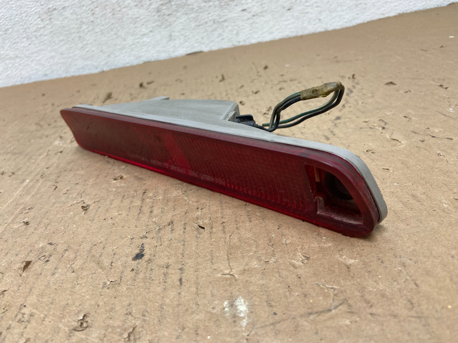 1999 to 2004 Honda Odyssey Rear 3rd Brake Light Lamp ad8161 DG1