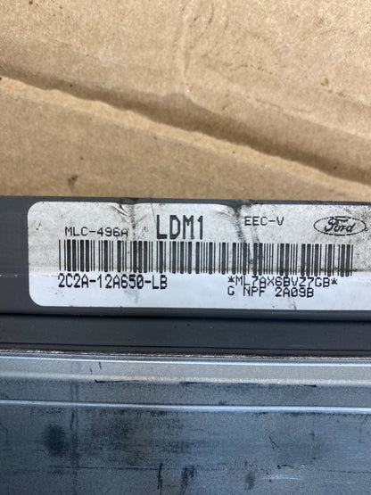 2002 Ford Van E150 E250 5.4L Engine Control Module 2c2a-12a650-lb AE8082 DW2