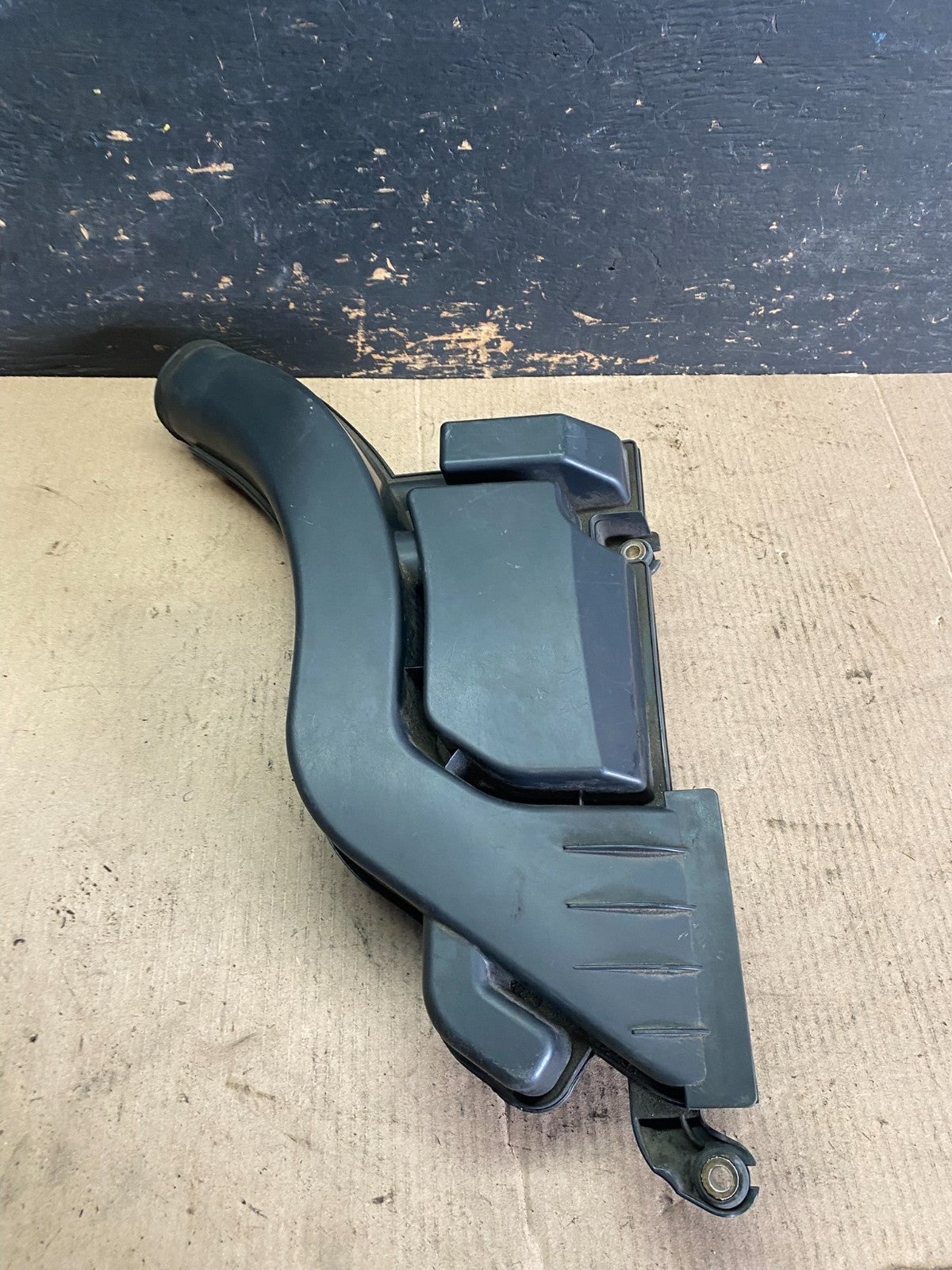 2007 to 2011 Nissan Altima 2.5L HYBRID Air Duct Tube Resonator S9790 PS2