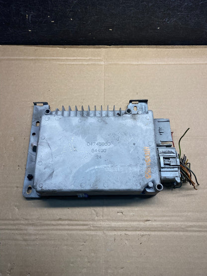 2002 Chrysler PT Cruiser 2.4L Engine Computer Module ECM ECU AE9887 DW0