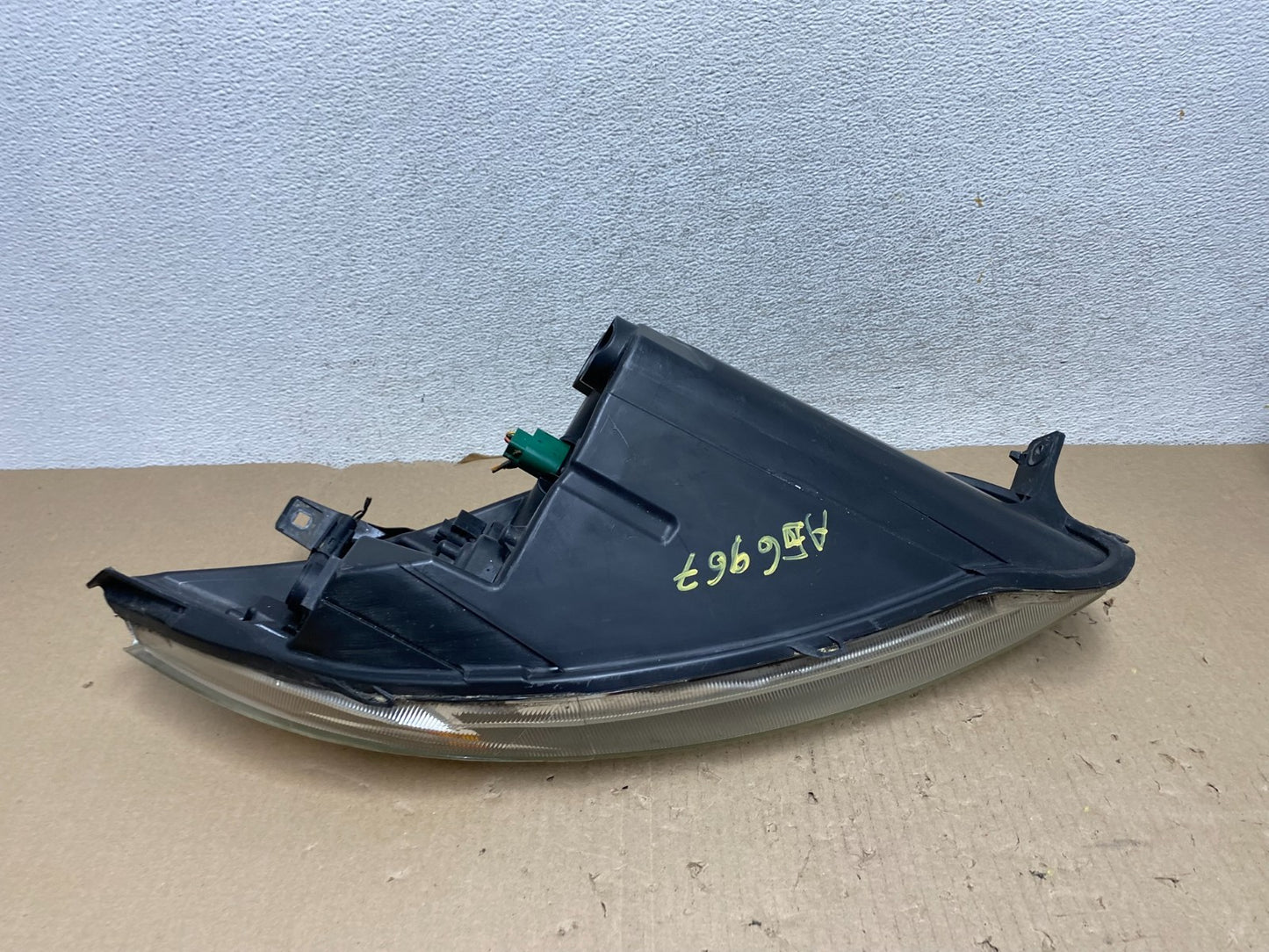 2006-2007 Mitsubishi Eclipse Left Driver LH Side Halogen Headlight AG6967 DW7