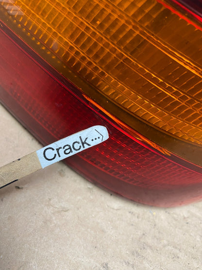1990 to 1994 Lexus LS400 Left Driver LH Side Tail Light AI0919 DG4