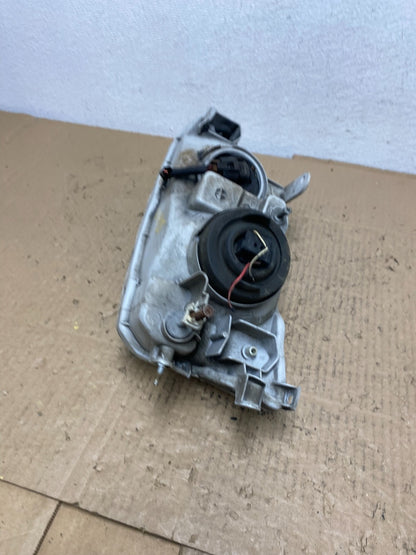 1997-2001 Lexus Es300 Right Passenger RH Headlight Halogen Oem AC4135 DW5