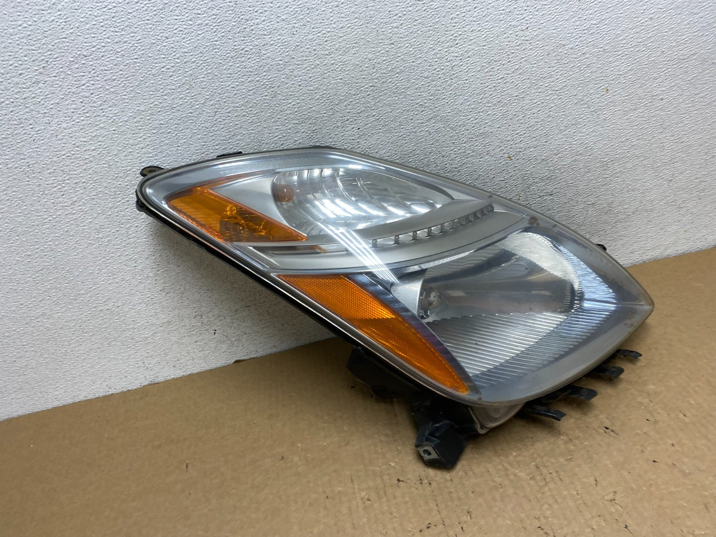 2006 - 2009 Toyota Prius Right Passenger Rh Side Headlight Halogen AF9767 DW2