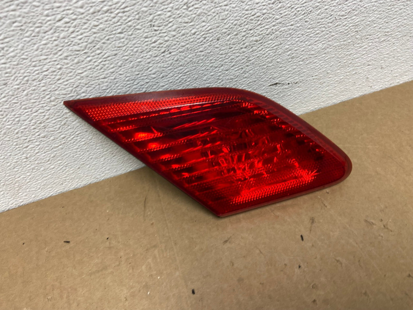 2003 to 2004 Toyota Avalon Left Driver LH Side Inner Tail Light OEM AC1324 LK2