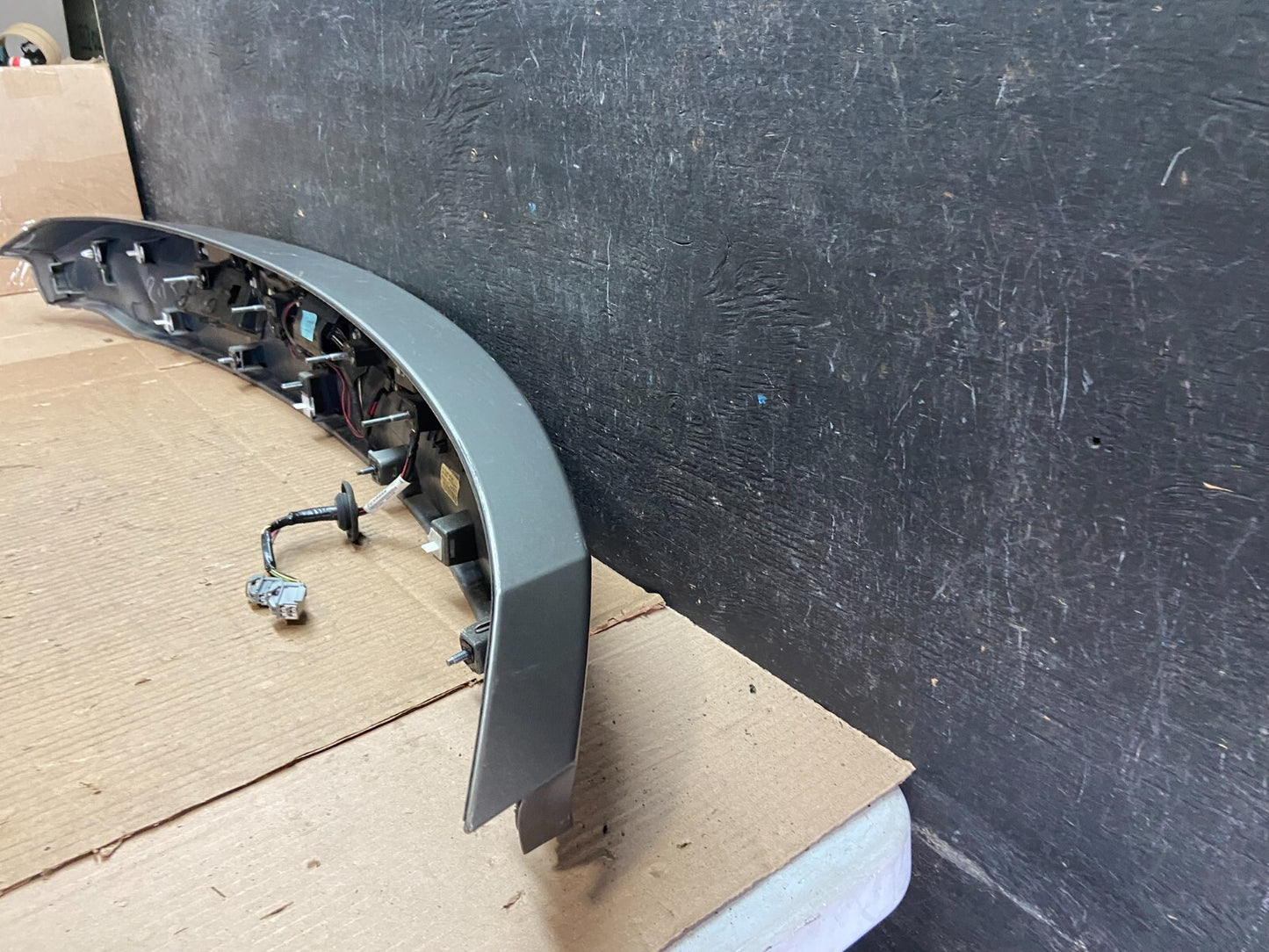 2013 to 2020 Lincoln MKZ Rear Trunk Lid Molding Panel W/Camera I7336 DG8