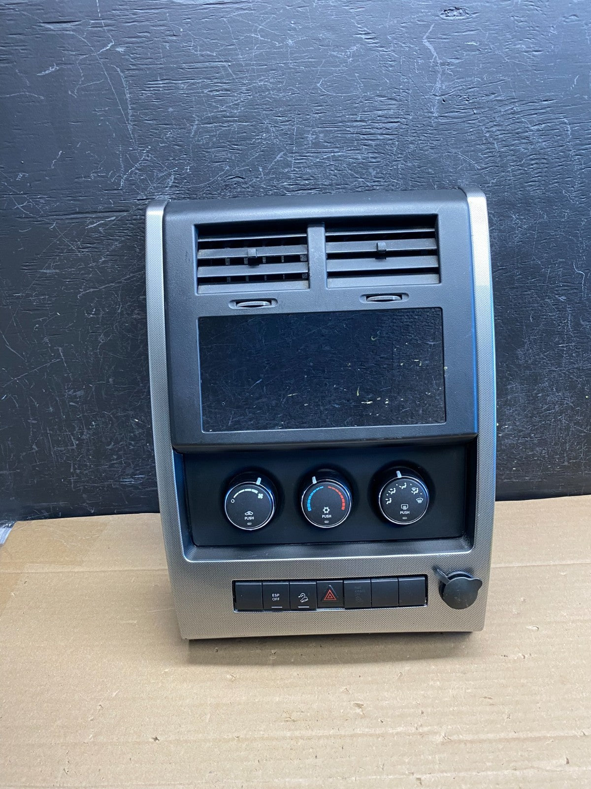 2008 to 2012 Jeep Liberty Dash Climate Temperature Control Radio Bezel ag5197 DG0