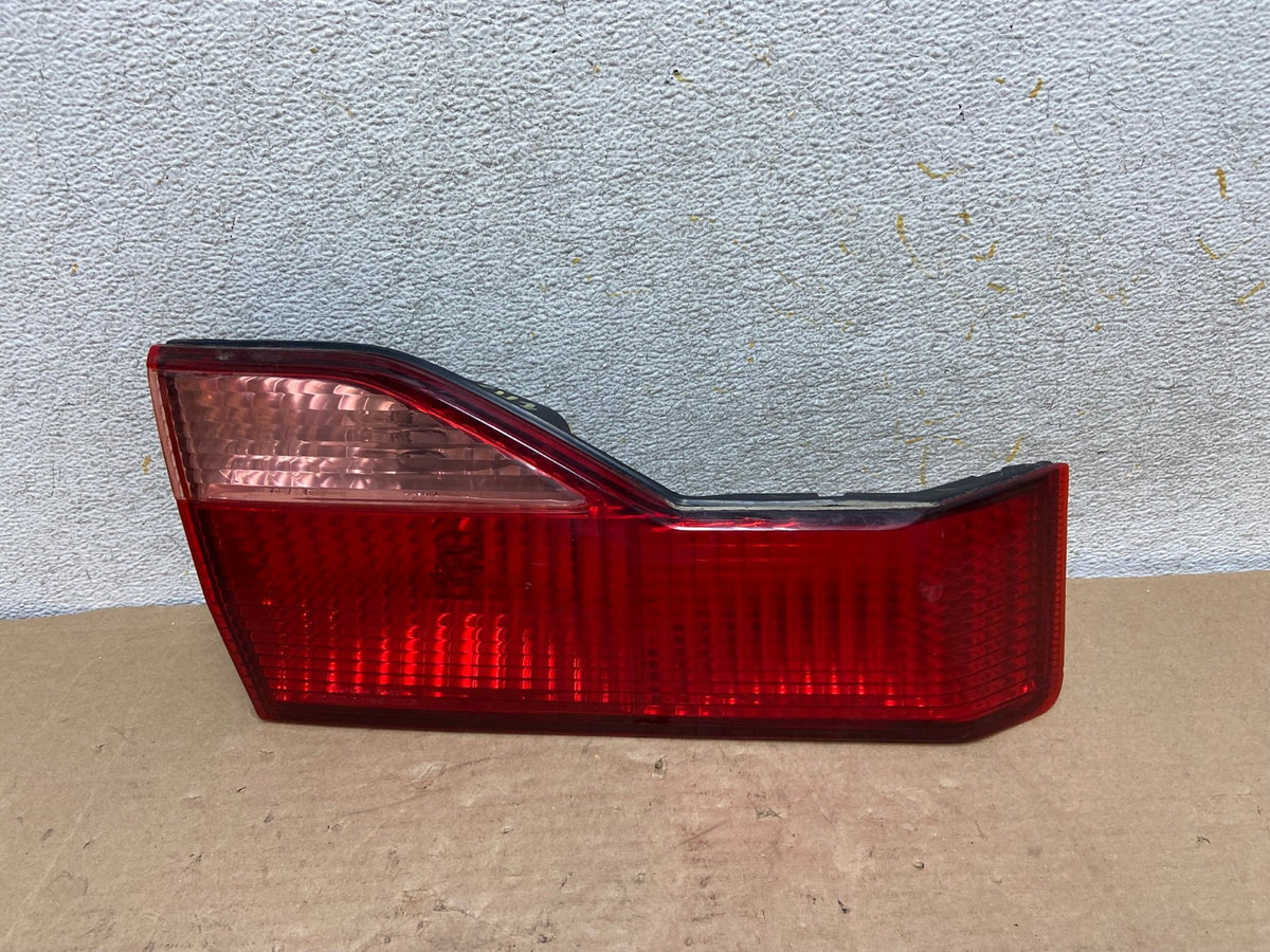 1998 to 2000 Honda Accord Left Driver LH Side Inner Tail Light AH9547 LK0