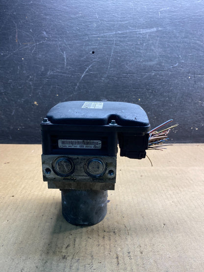 2007 to 2013 BMW X5 E70 ABS Anti-Lock Brake Pump Module OEM Z2395 DG2