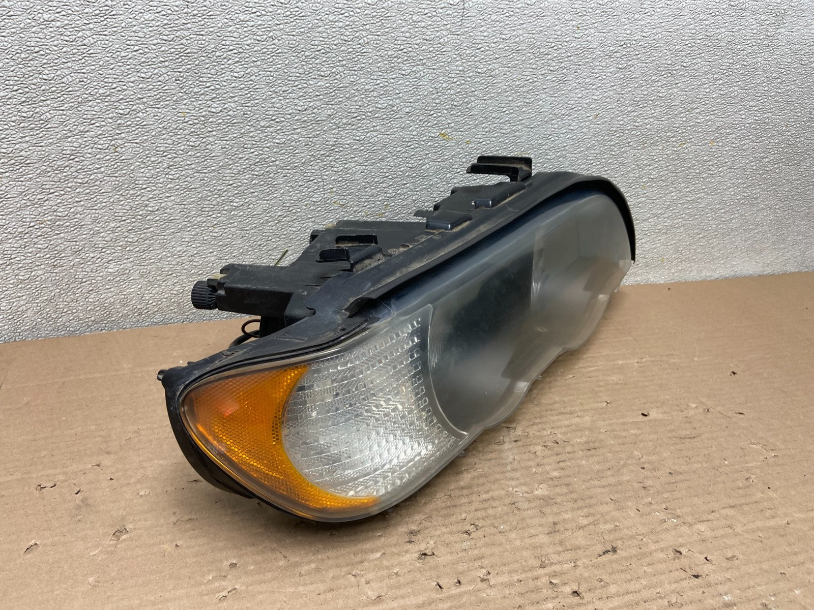 2000-2003 Bmw X5 E53 Headlight Right Passenger Rh Side Halogen OEM AA9415 DW2