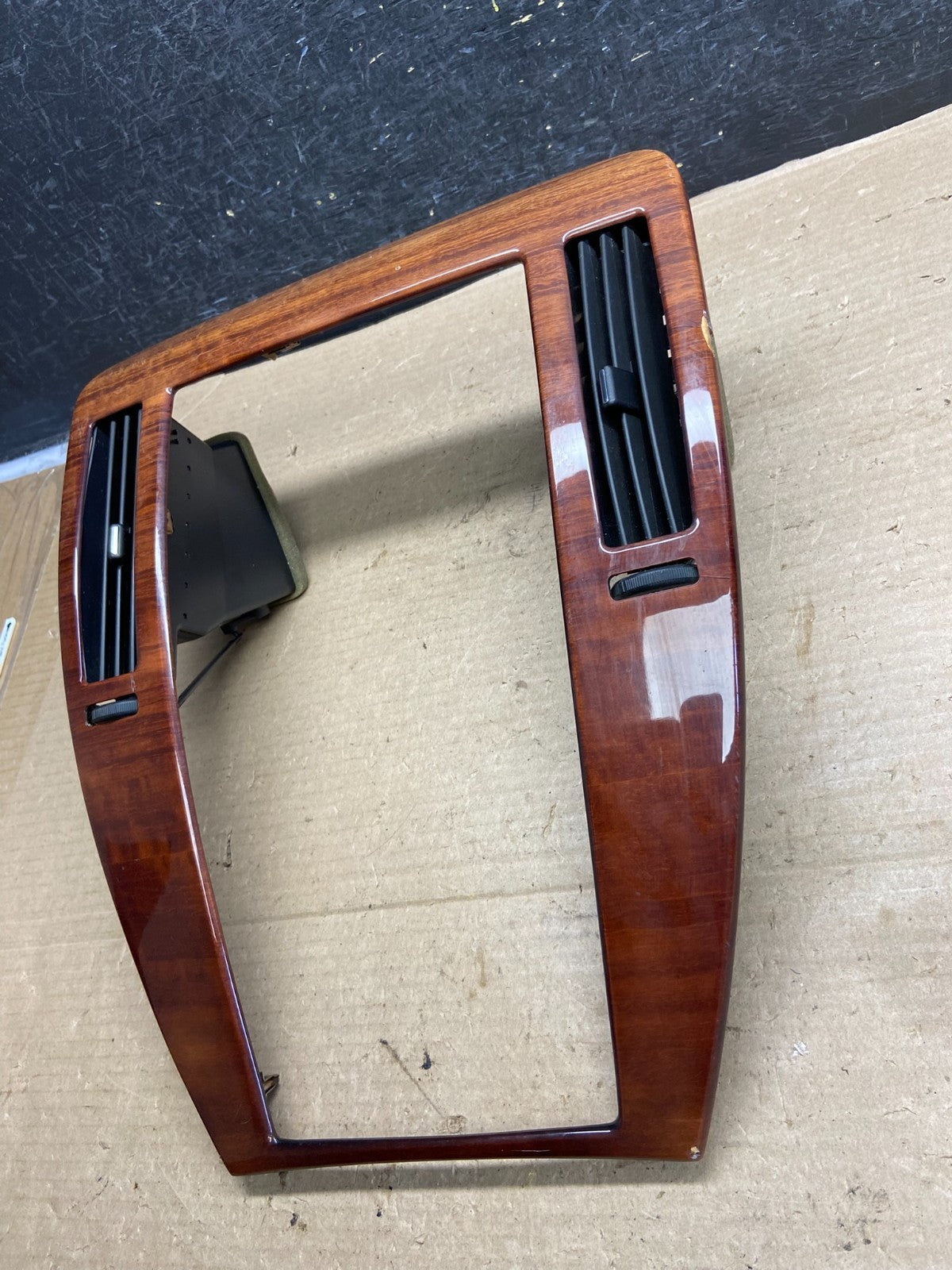 2007-2011 Cadillac STS Center Dash Trim Radio Bezel Vent Wood AH3780 DG2