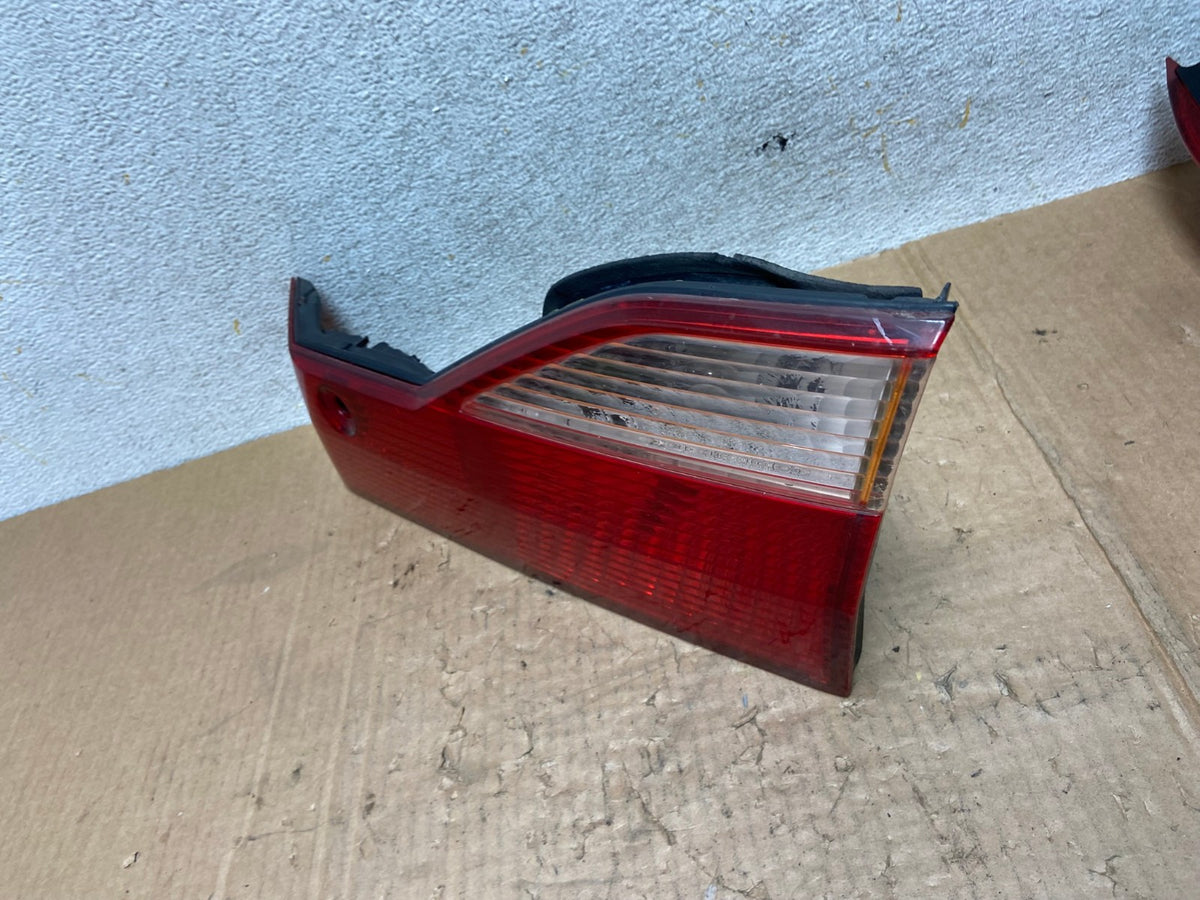 1998 to 2000 Honda Accord Right Passenger Side Inner Tail Light AI5637 LK1