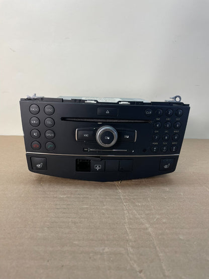 2008-2011 Mercedes W204 C300 C350 Navigation Command Radio DVD CD Audio AI05270