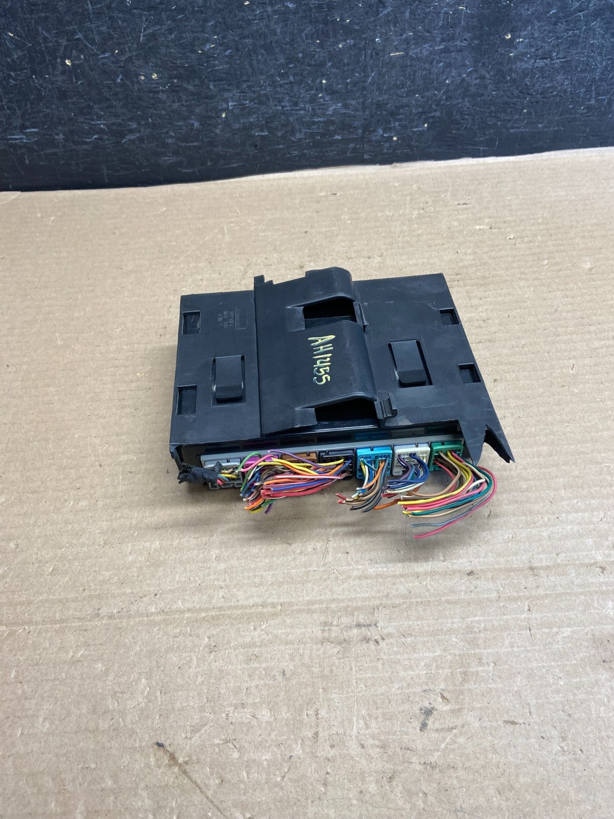2013 - 2016 Chevrolet Impala Body Control BCM Module AH1455 DG4