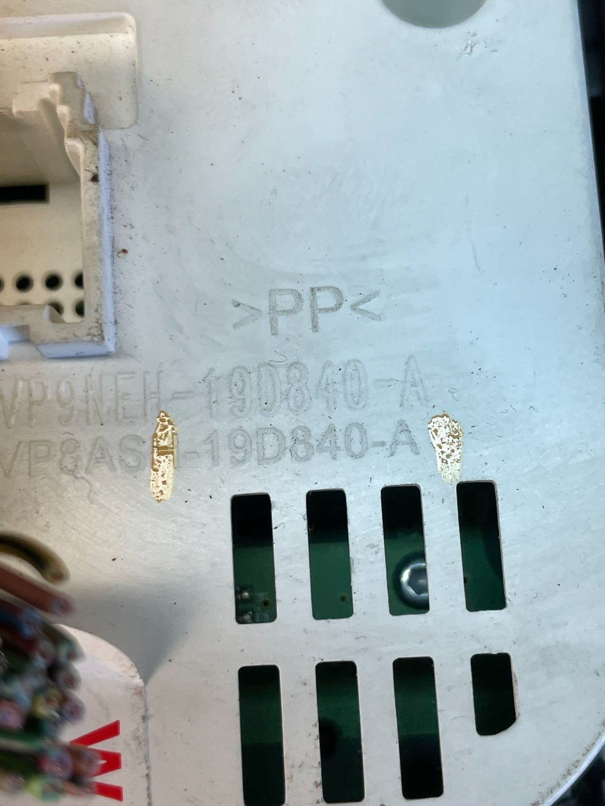 2008 - 2012 Nissan Titan Climate Control Hvac Radio Bezel AC5252 DG9