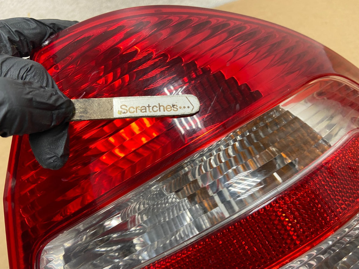 2005-2007 Mercedes-Benz C230 W203 C-Class Right Passenger Tail Light AH4451 DW3