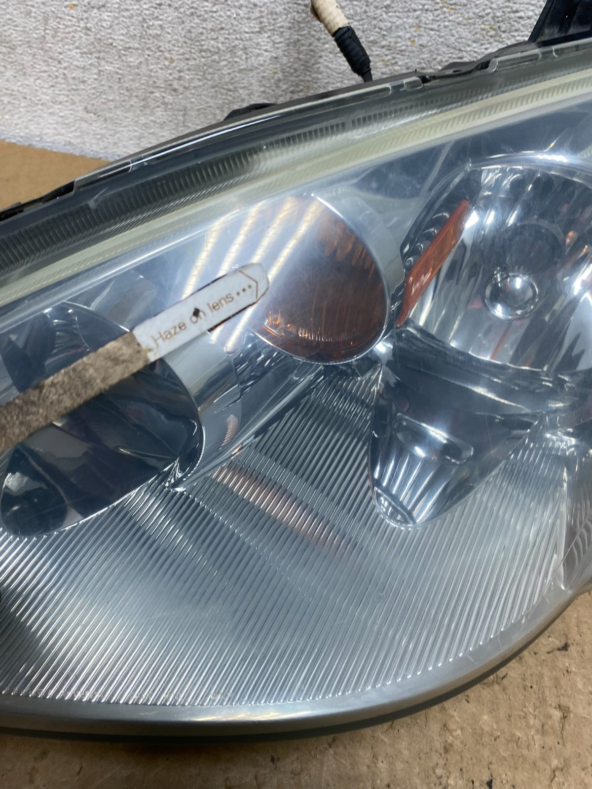2002 to 2004 Nissan Altima Left Driver LH Side Halogen Headlight AI3720 DW4