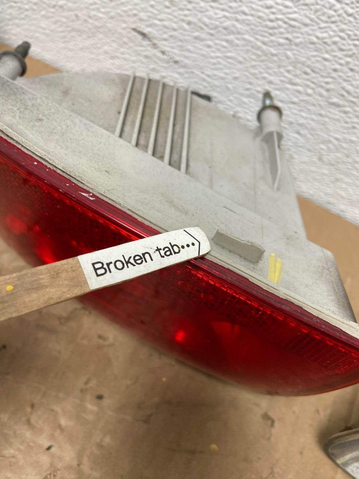 2010-2012 Chevrolet Camaro Kit Left+Right Inner and Outer Tail Light AB5151 DG3
