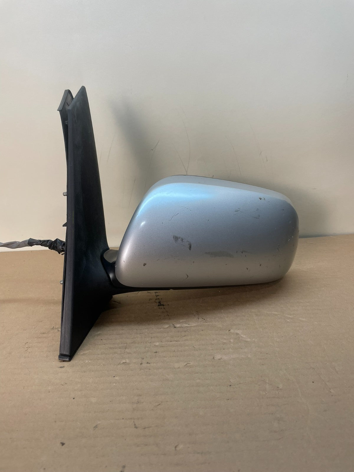 2004 to 2009 Toyota Prius Left Driver Side View Door Mirror ah8814 DG0