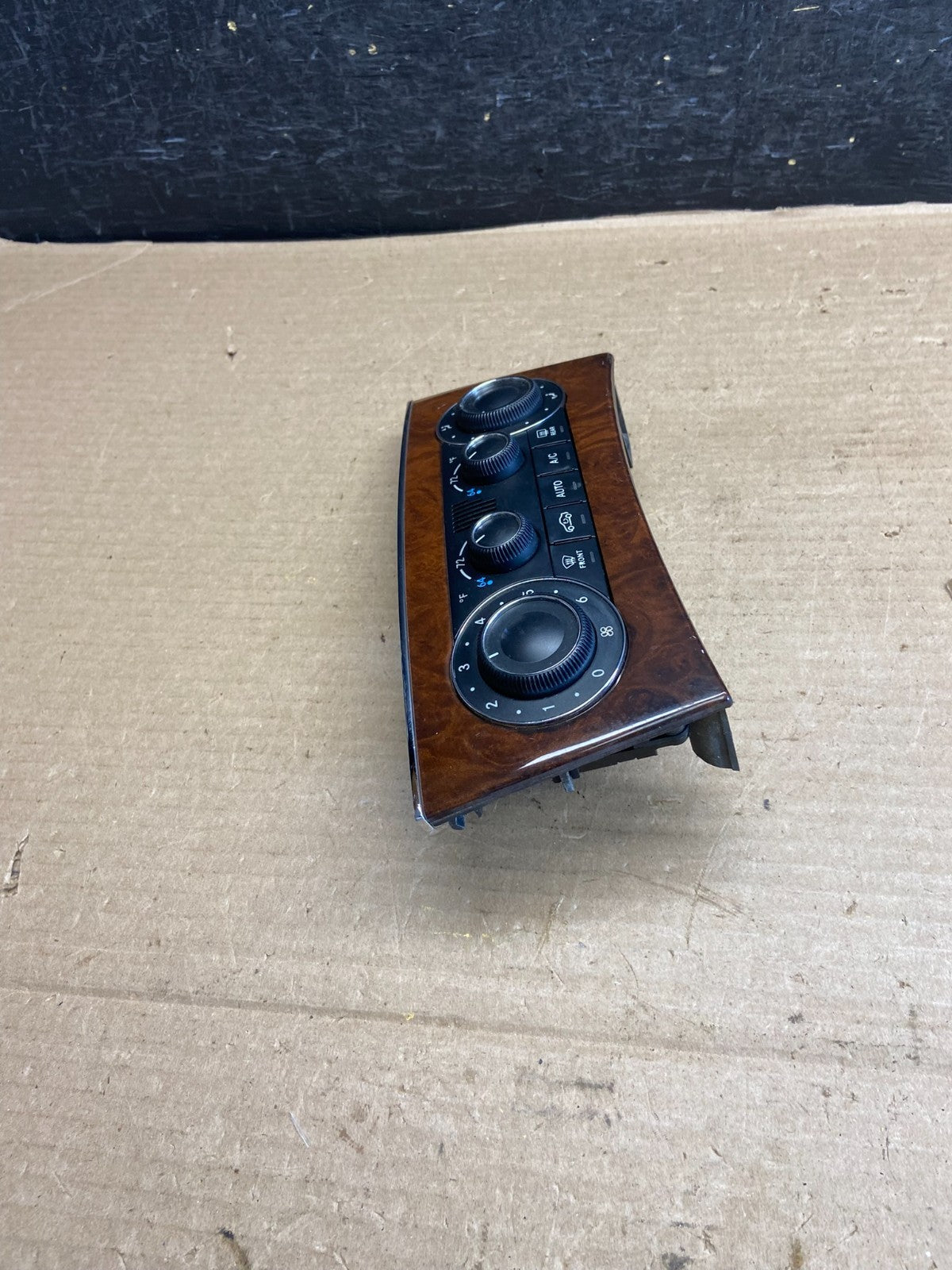 2005-2009 Mercedes W203 C230 C240 A/C Heater Climate Control Trim AH3503 DG1