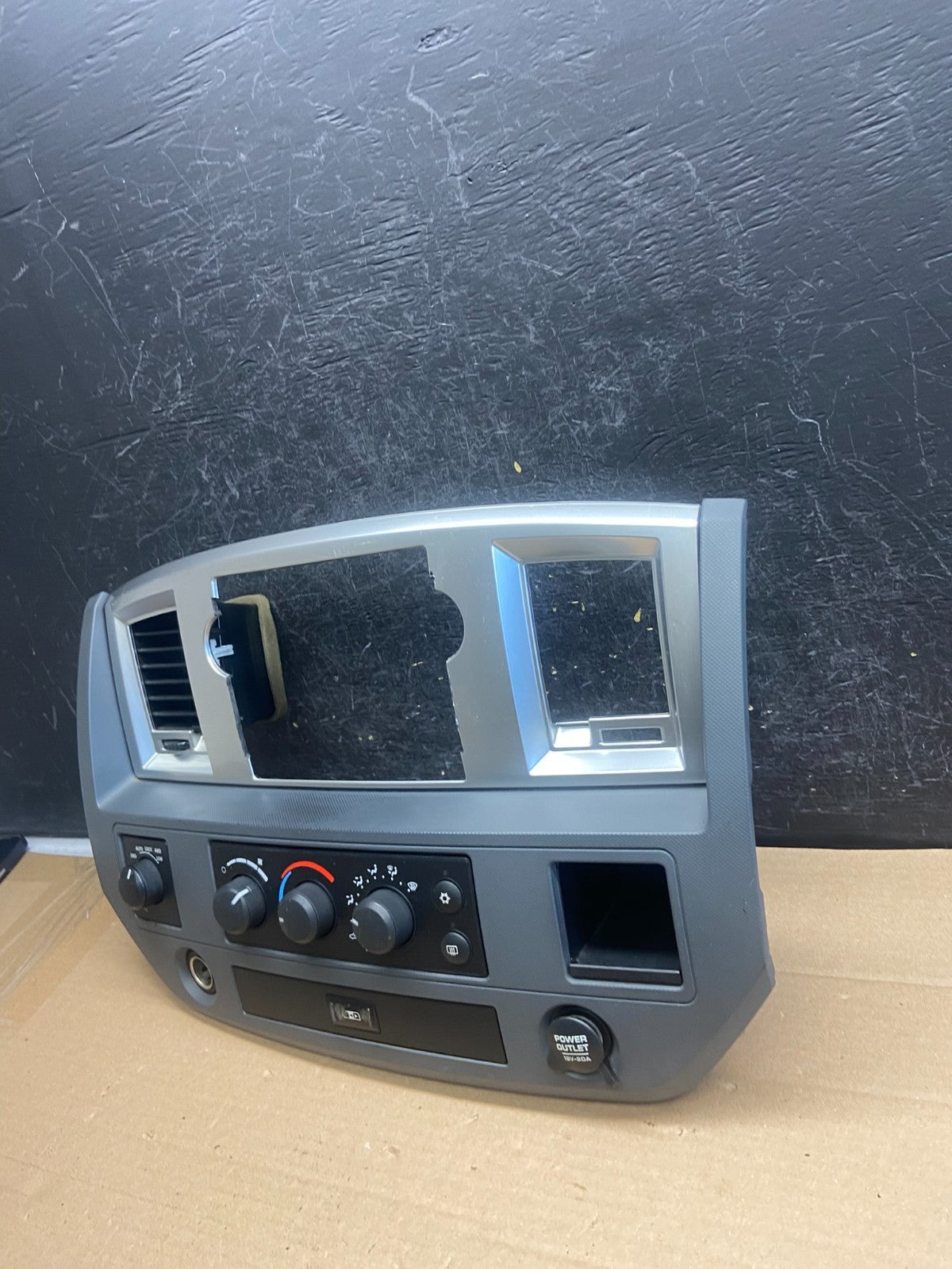 2006 to 2008 Dodge Ram Radio Climate Control A/C Heat Dash Bezel Trim AG5153 DG1