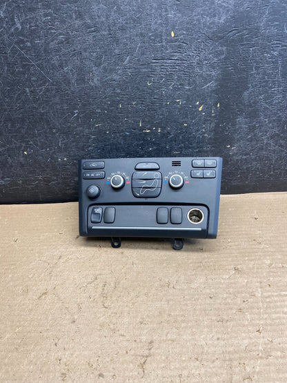 2007-2013 Volvo XC90 Center A/C Climate Control Radio Panel Bezel AH5483 DW0