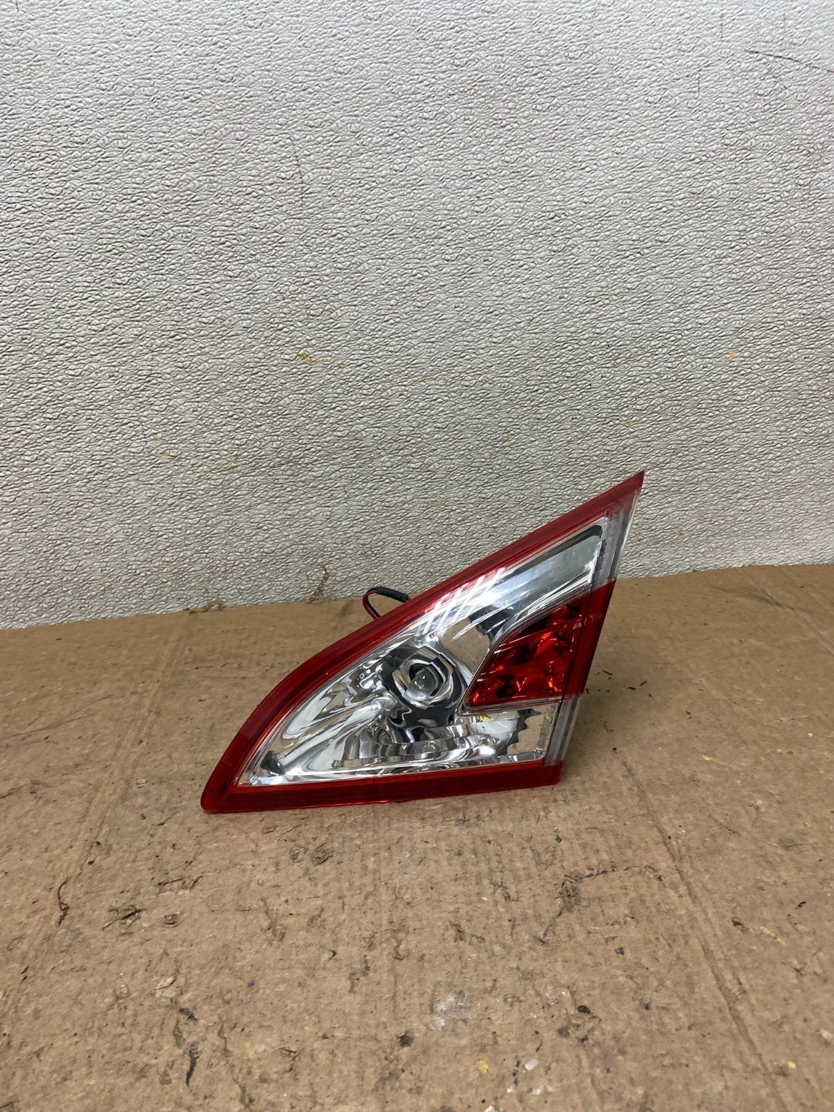 2011-2014 Nissan Murano Right Passenger RH Side Inner Tail Light Oem AA4269 DW0