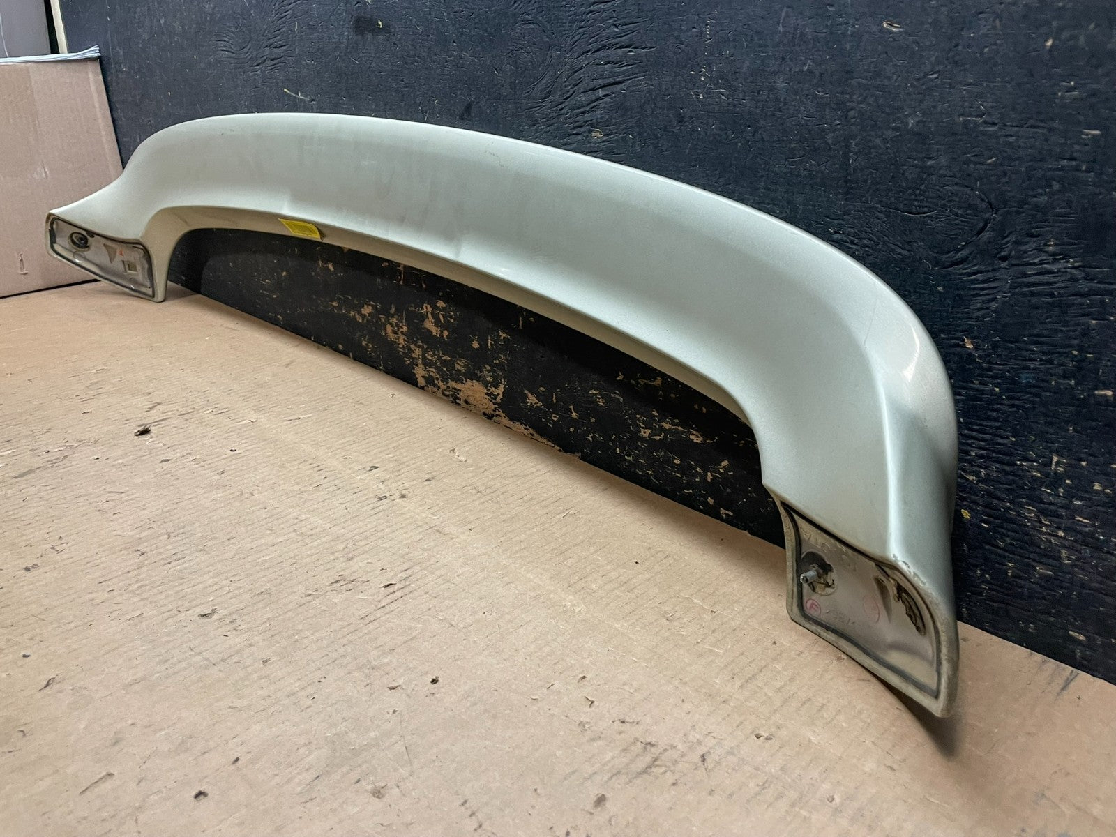 2001 to 2007 Toyota Highlander Upper Rear Upper Wing Spoiler Oem AA2430 DG7