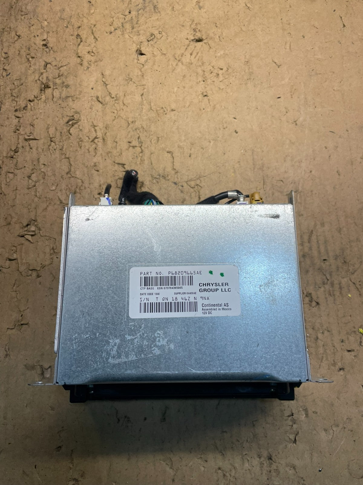 2013 - 2014 Dodge Journey Radio Info Media CD Player Unit W6891 DG4