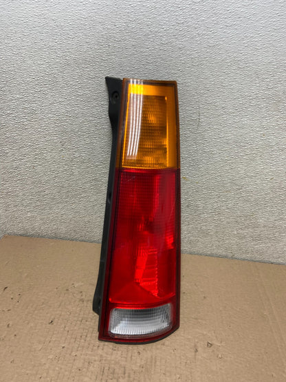 1997 1998 1999 2000 2001 Honda Crv Cr-v Right Passenger Tail Light OEM AB2472 LK0