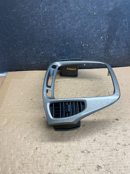 2001-2007 Toyota Highlander Radio Climate Dash Trim Bezel Air Vent AG6872 DG2