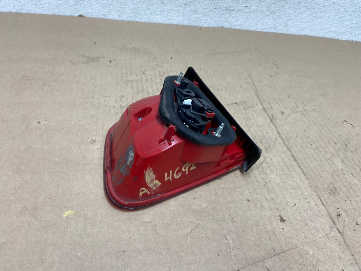 2012-2017 Volkswagen Tiguan Left Driver LH Side Inner Tail Light AG4692 LK5