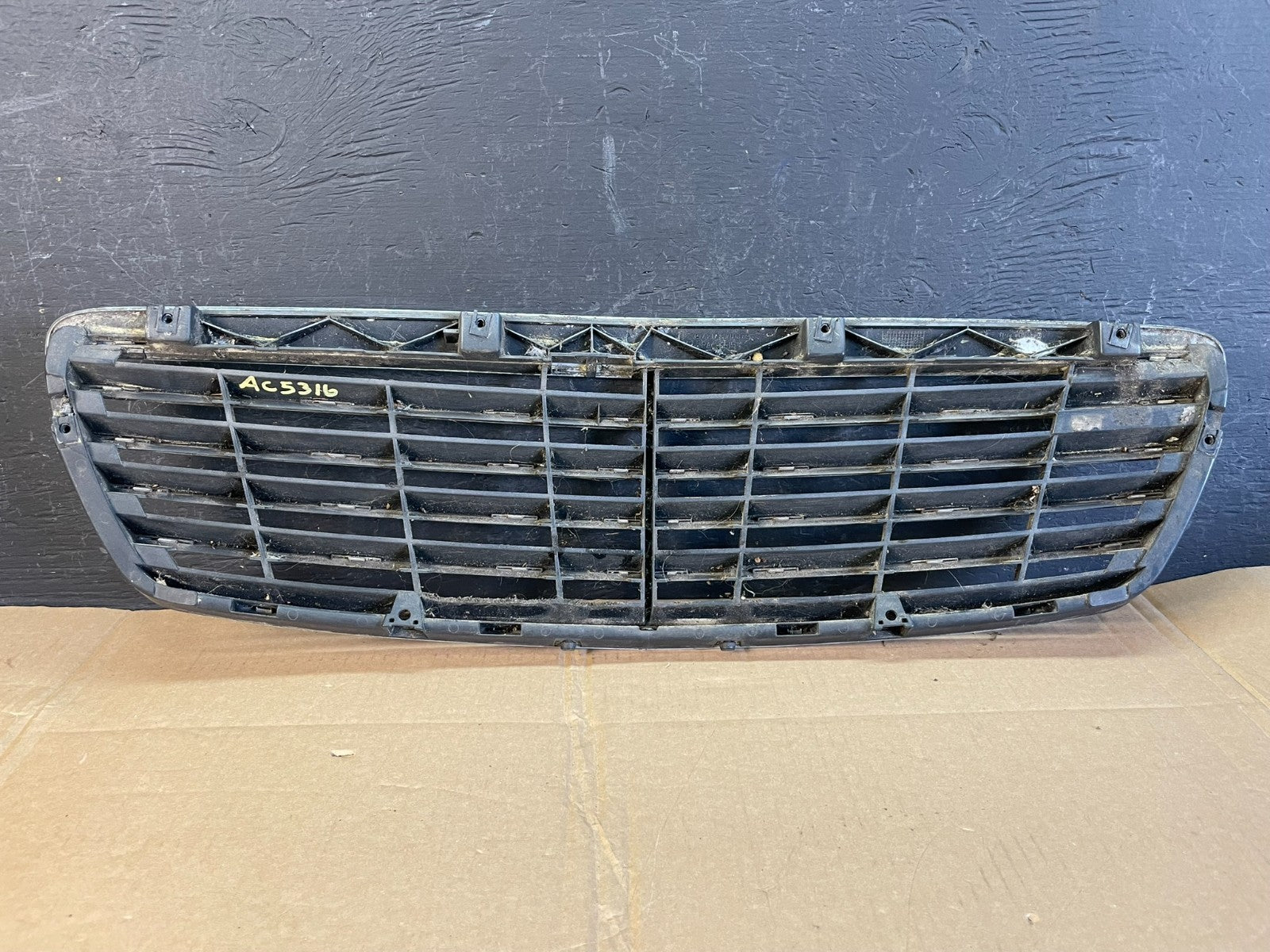 2003 to 2006 Mercedes Benz E-Class Front Upper Grill Grille ac5316 DG5