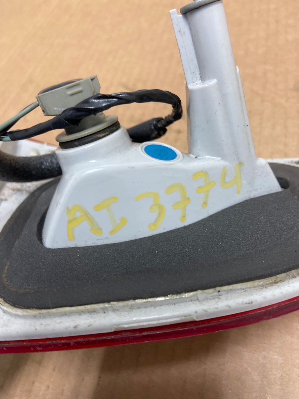2013 to 2016 Ford Escape Right Passenger RH Side Inner Tail Light AI3774 LK6