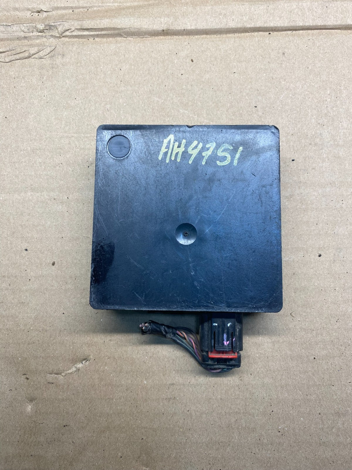 2013 to 2018 Ford Lincoln Rear Radar Blind Spot Module ah9562 DG1