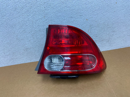 2006 2007 2008 Honda Civic Right Passenger Rh Side Tail Light AD8855 DW0