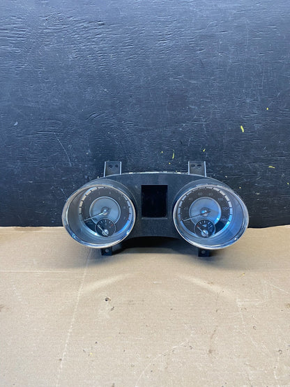 2014 Chrysler 300 Speedometer Instrument Cluster Gauges OEM R2505 DG0