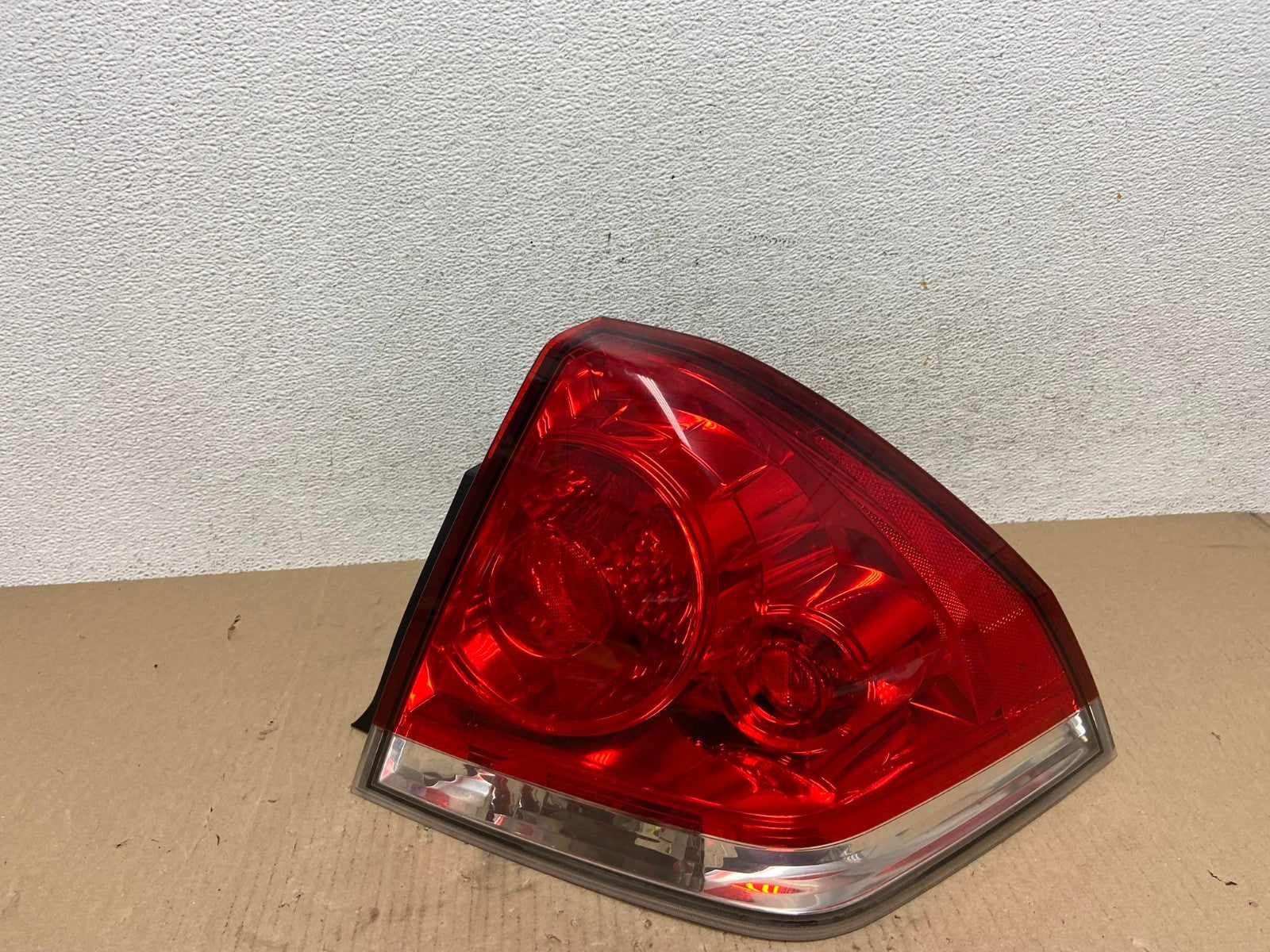 2006 - 2012 Chevrolet Impala Tail Light Right Passenger RH Side AE8743 LK0