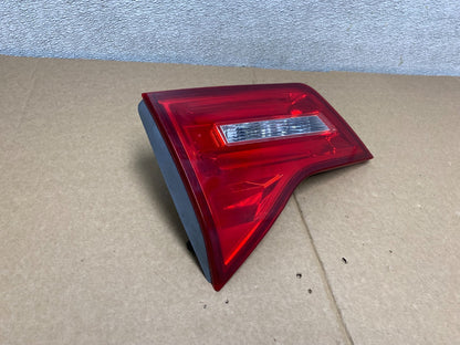 2007 2008 2009 Acura Mdx Left Driver Lh Side Inner Tail Light U9696 DW2