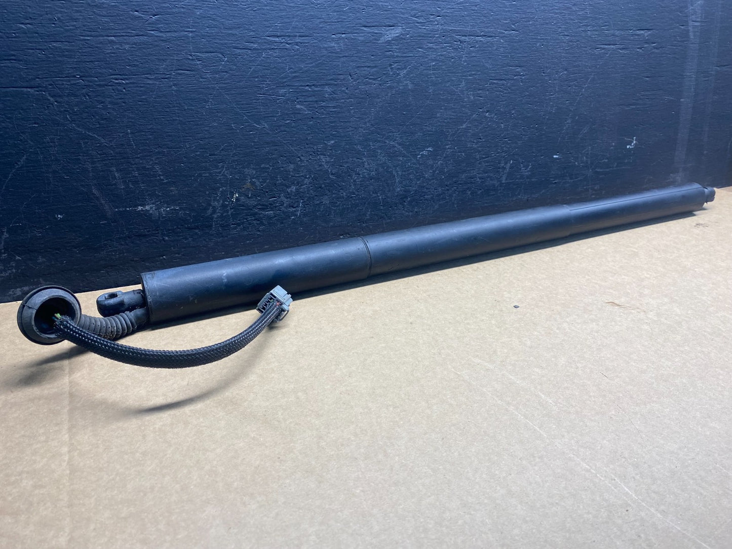 2011-2020 Jeep Grand Cherokee Left Rear Liftgate Rod Support Strut AC7030 DG2