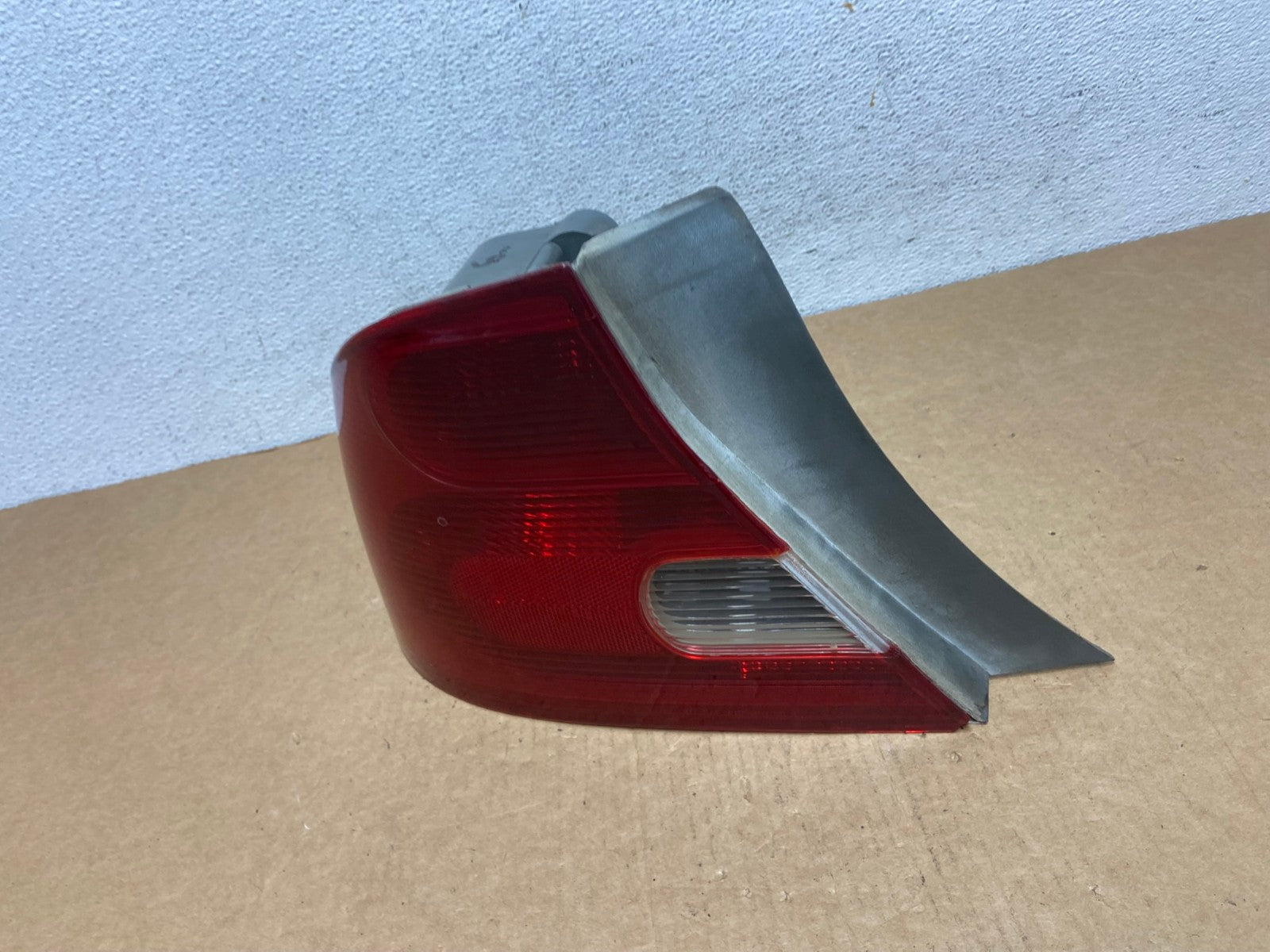 2001 to 2003 Honda Civic Coupe Left Driver Side Lh Tail Light AD4562 LK1