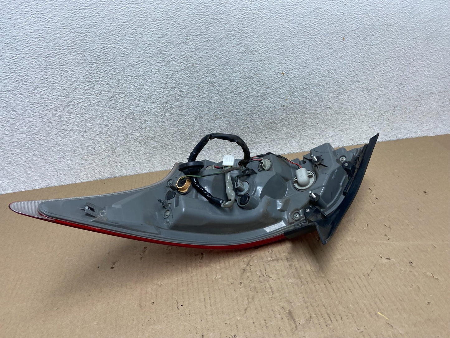 2009 2010 2011 Nissan Maxima Left Driver Lh Side Tail light AG5915 DW3