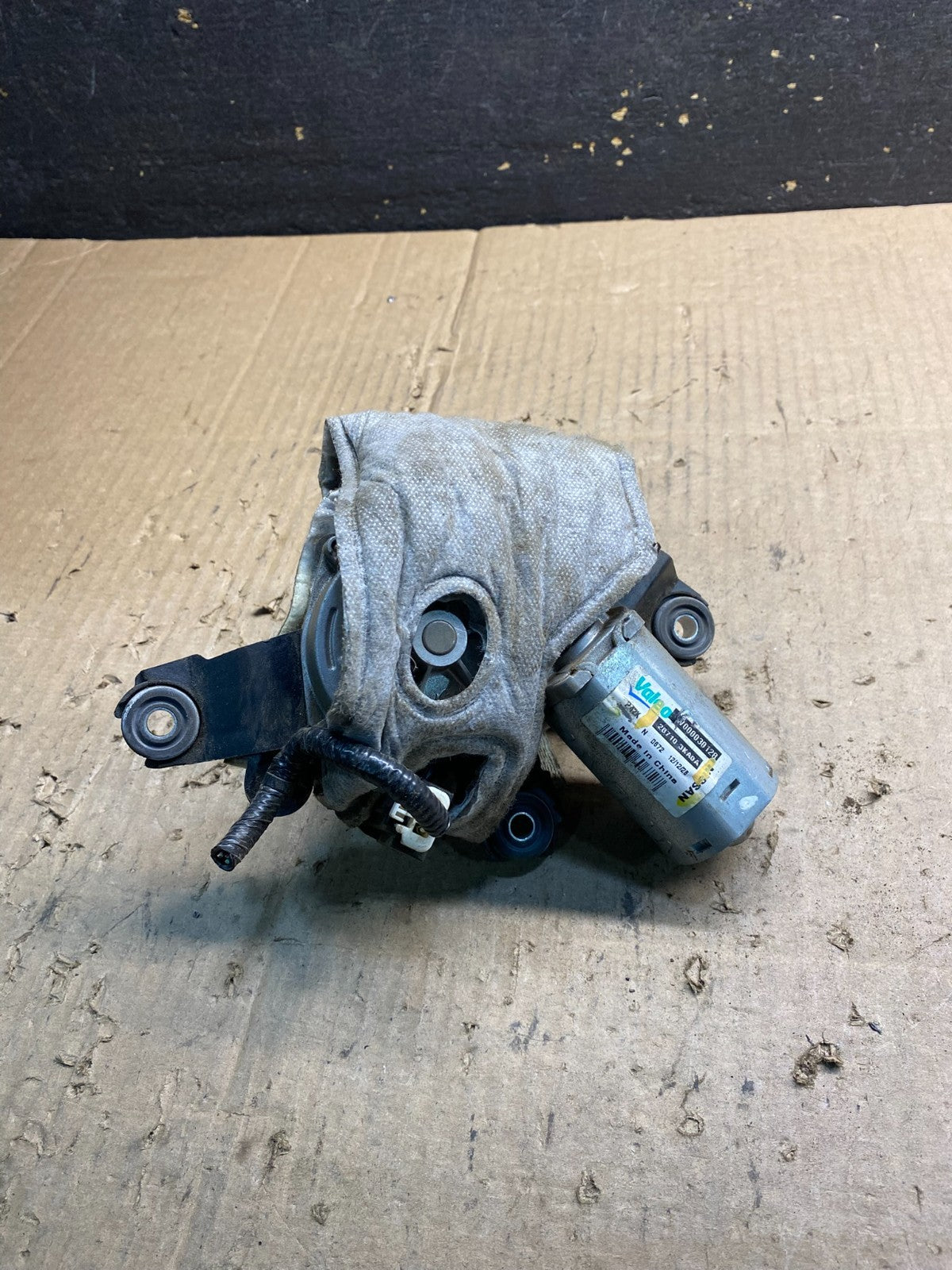 2007 to 2015 Audi Q7 Rear Windshield Washer Wiper Motor AB0384 DG3