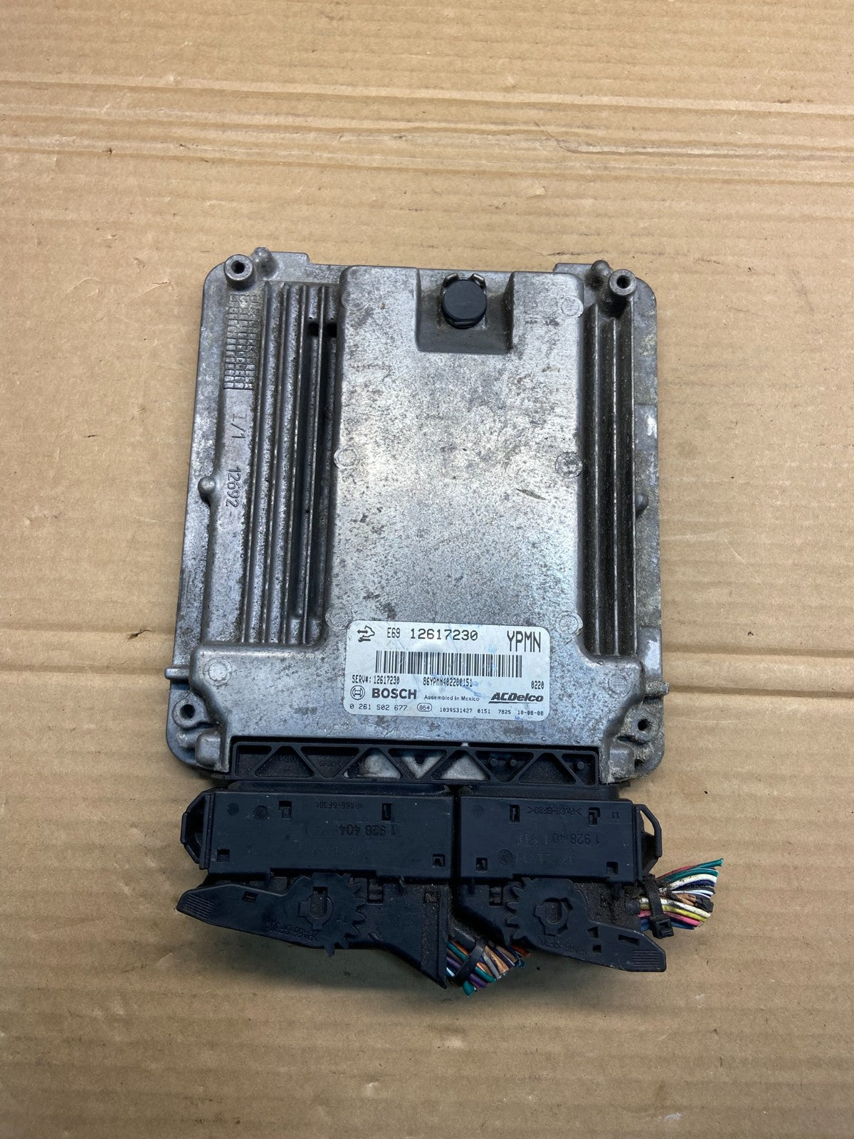 2010 2011 GMC Acadia Traverse Engine Control Module ECM ECU 12617230 AE4716 DW0