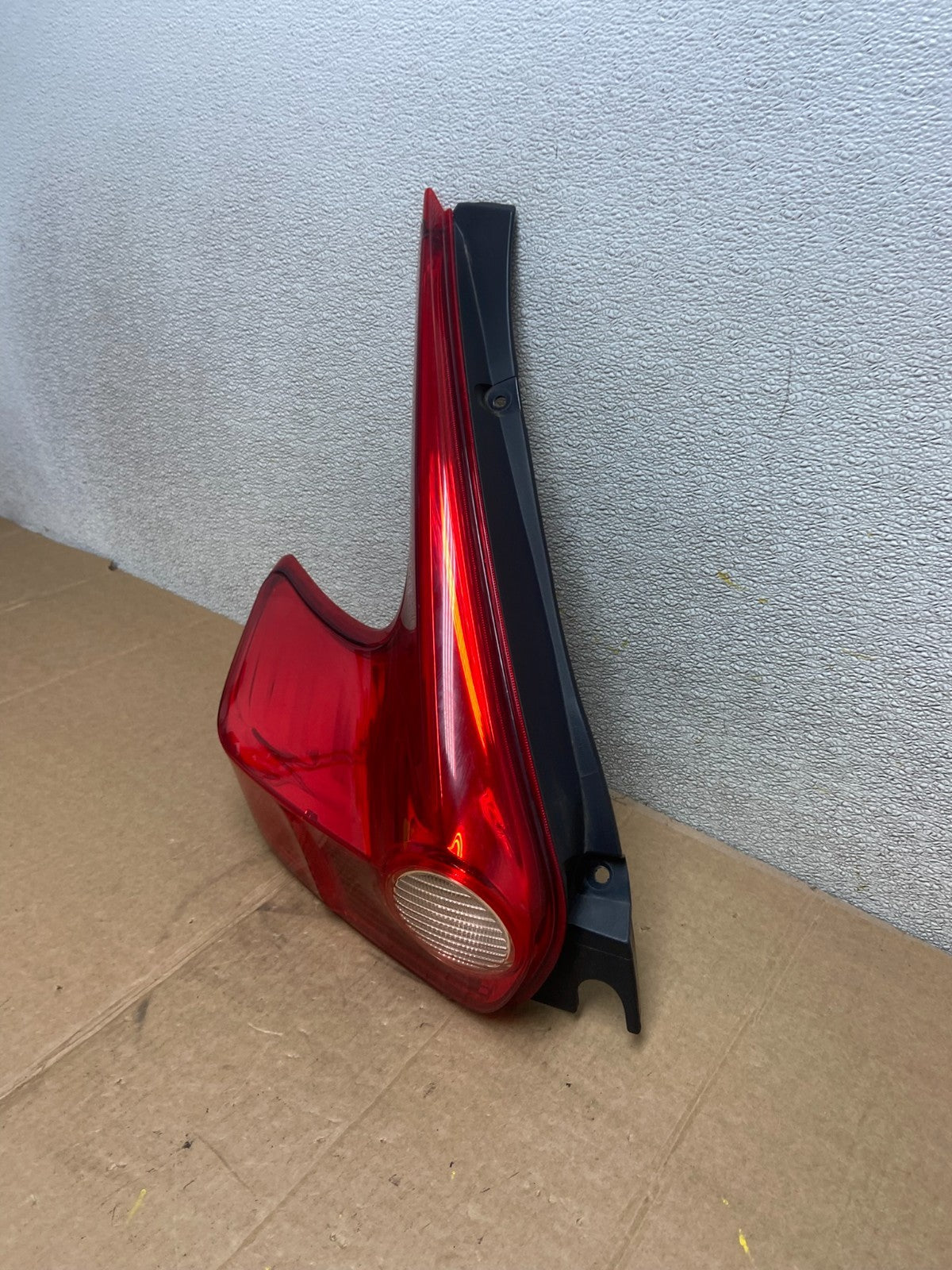 2011 to 2014 Nissan Juke Left Driver LH Side Tail Light OEM AA1211 DW1