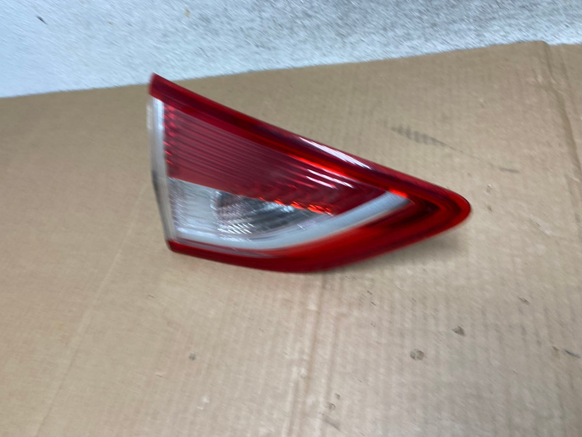 2013 to 2016 Ford Escape Left Driver LH Side Inner Tail Light AI5729 LK1